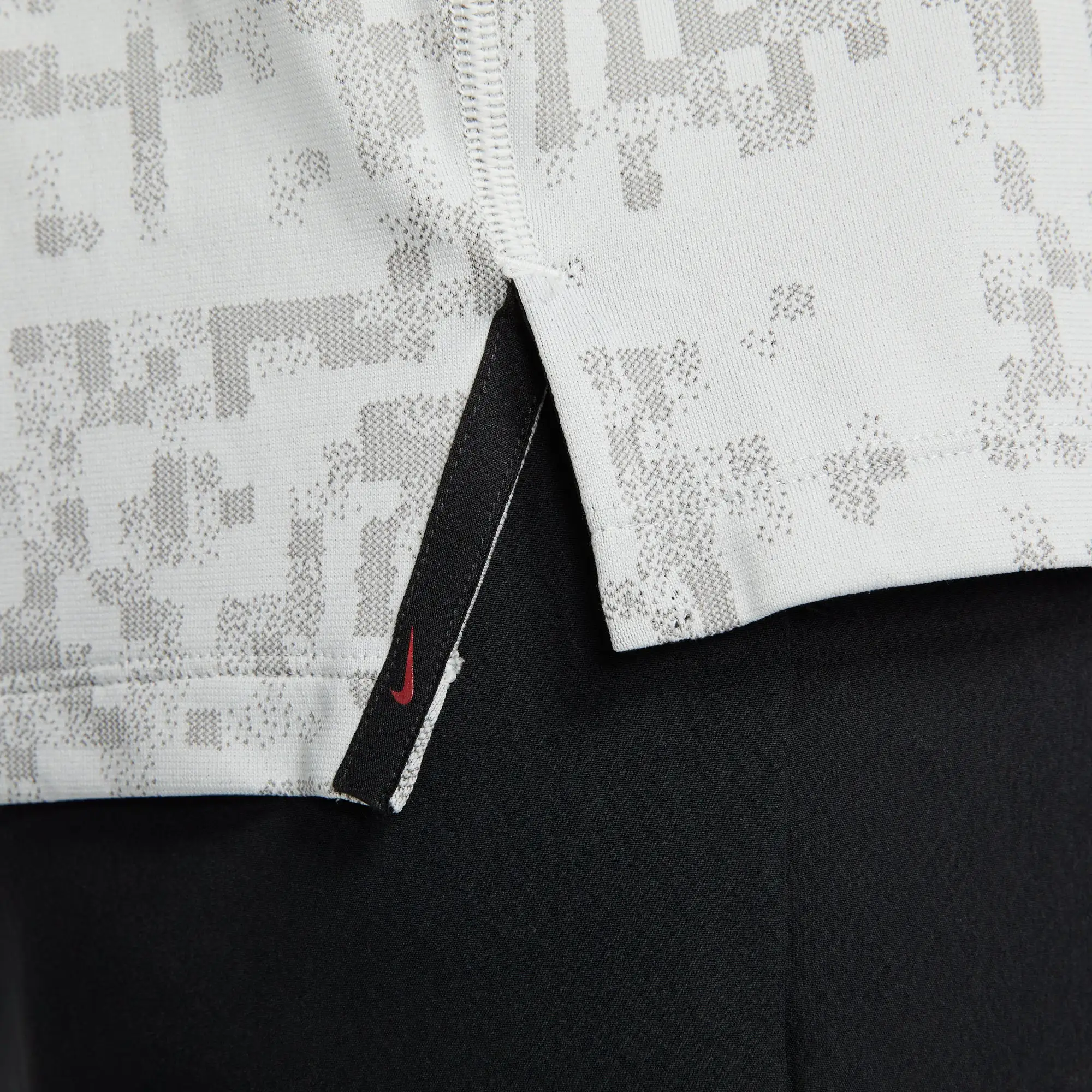 Nike Golf Nike Dri-FIT ADV Tiger Woods Mens Golf Polo - Image 3